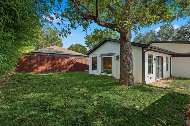 6811 Patrick Drive, Dallas, TX 75214