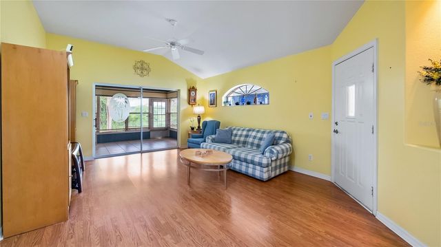 21709 KING RICHARDS WAY, Leesburg, FL 34748