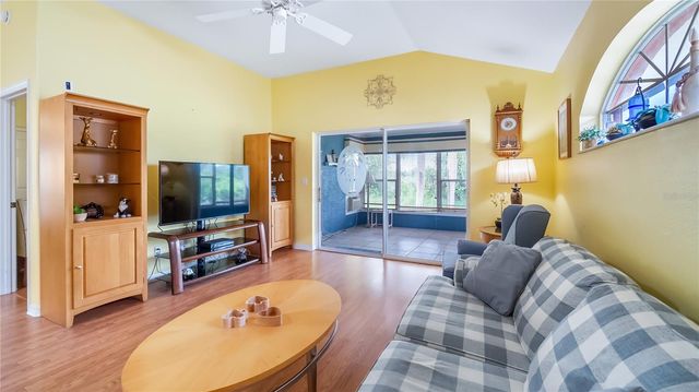 21709 KING RICHARDS WAY, Leesburg, FL 34748