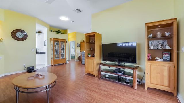 21709 KING RICHARDS WAY, Leesburg, FL 34748
