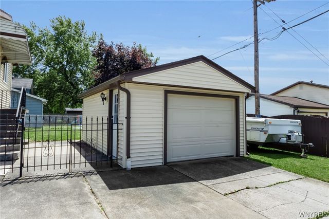 124 Olanta Street, Lancaster, NY 14043