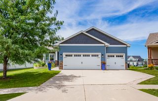938 15th Street SE, Altoona, IA 50009