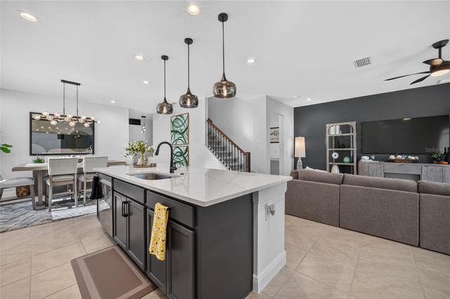 7268 ROLLING LEAF ROAD, Groveland, FL 34736