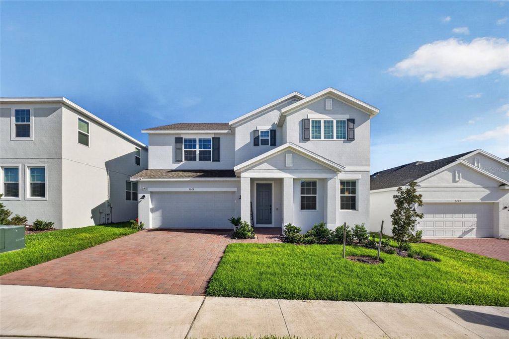 Image 3 of property listing at 7268 ROLLING LEAF ROAD, Groveland, FL 34736