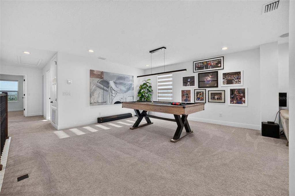 Image 34 of property listing at 7268 ROLLING LEAF ROAD, Groveland, FL 34736