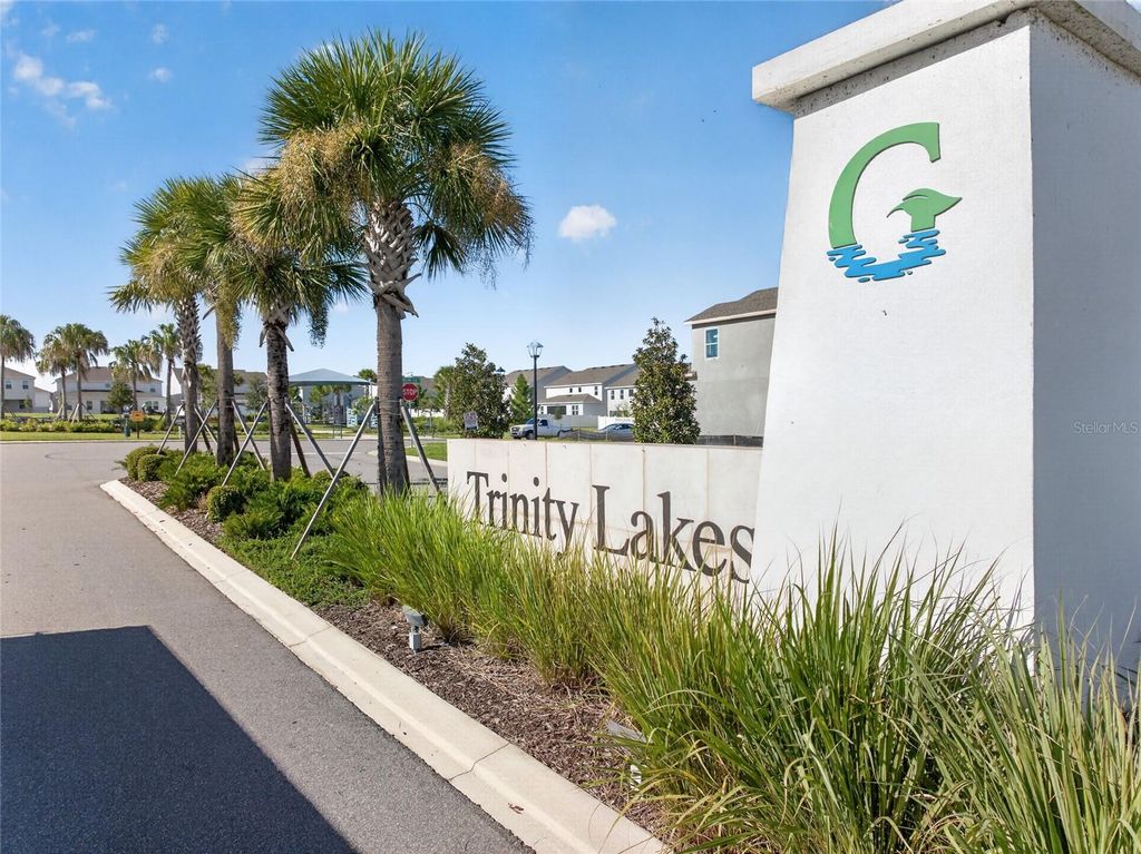 Image 54 of property listing at 7268 ROLLING LEAF ROAD, Groveland, FL 34736