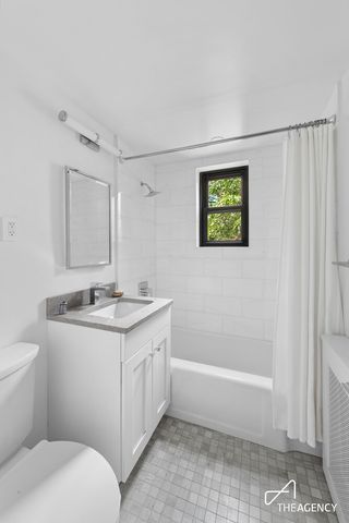 11 Riverside Dr Apt 3BE, New York City, NY 10023