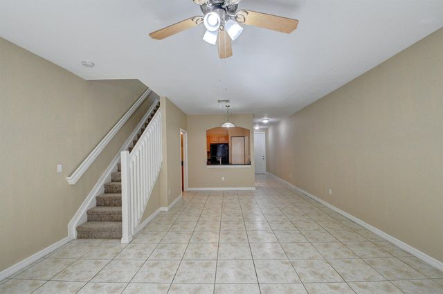 121 Hemingway Court, Palm Springs, FL 33461