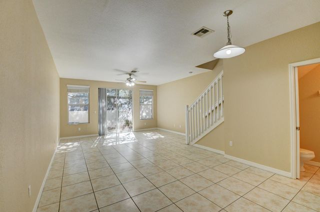 121 Hemingway Court, Palm Springs, FL 33461