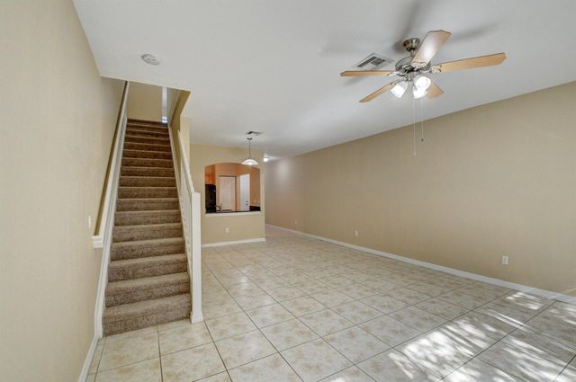 121 Hemingway Court, Palm Springs, FL 33461