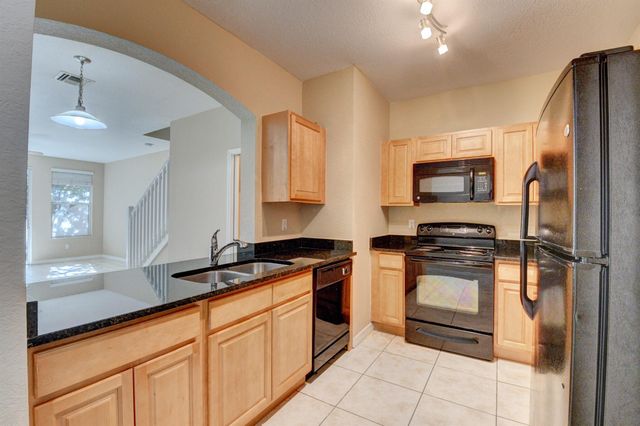 121 Hemingway Court, Palm Springs, FL 33461