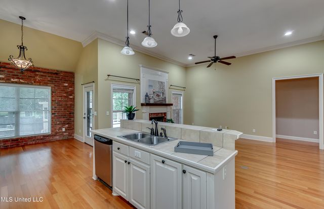 549 Turtle Lane, Brandon, MS 39047