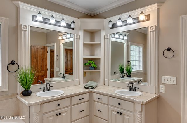 549 Turtle Lane, Brandon, MS 39047