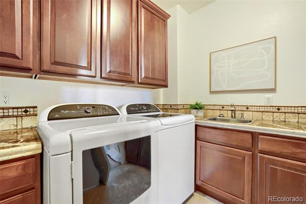 Image 13 of property listing at 7691 Bison Court, Littleton, CO 80125