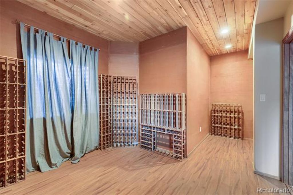 Image 27 of property listing at 7691 Bison Court, Littleton, CO 80125