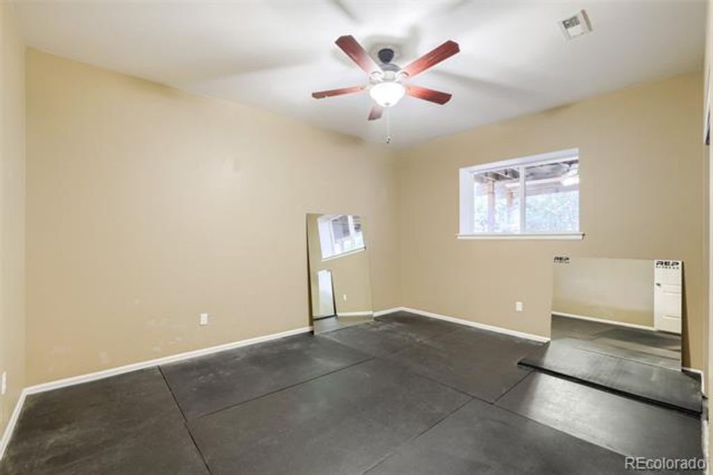 Image 28 of property listing at 7691 Bison Court, Littleton, CO 80125