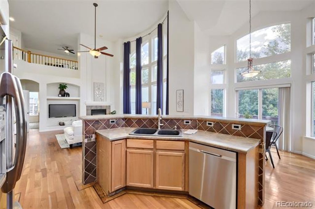Image 8 of property listing at 7691 Bison Court, Littleton, CO 80125