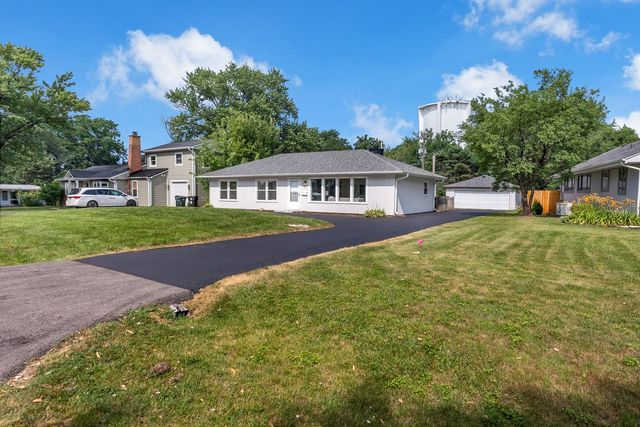 727 SKYLINE Drive, Barrington, IL 60010
