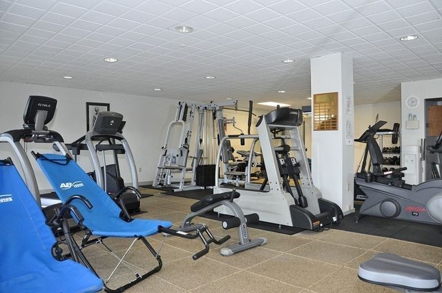 1001 Marina Dr 705, Quincy, MA 02171