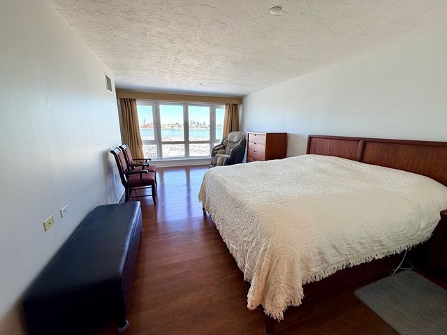 1001 Marina Dr 705, Quincy, MA 02171