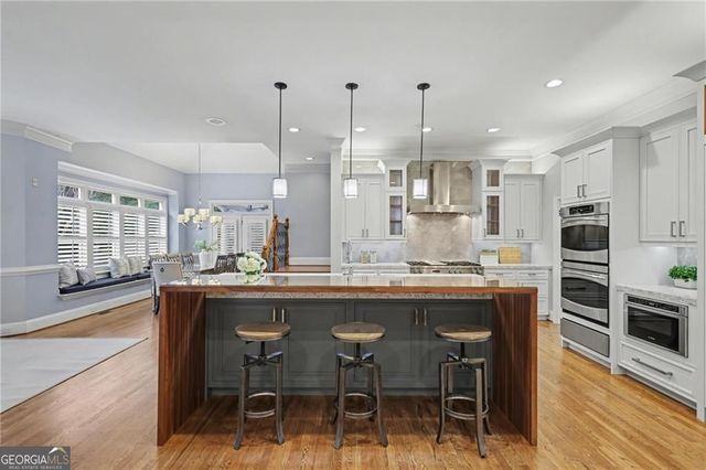 225 Farmbrooke Court, Atlanta, GA 30350