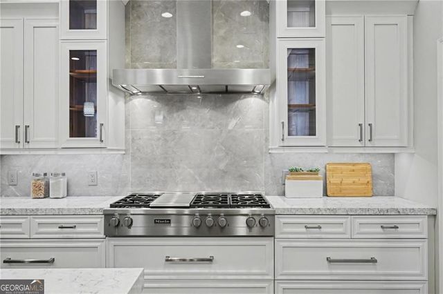 225 Farmbrooke Court, Atlanta, GA 30350