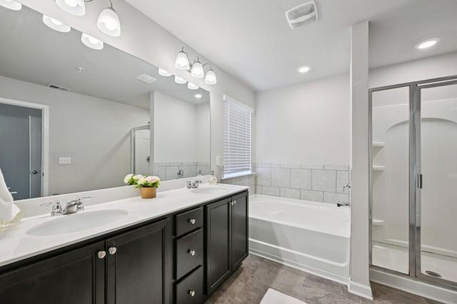 1300 Sweetbriar Circle, Atlanta, GA 30344