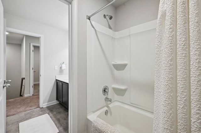 1300 Sweetbriar Circle, Atlanta, GA 30344