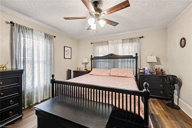 808 Barnes Street, Reidsville, NC 27320