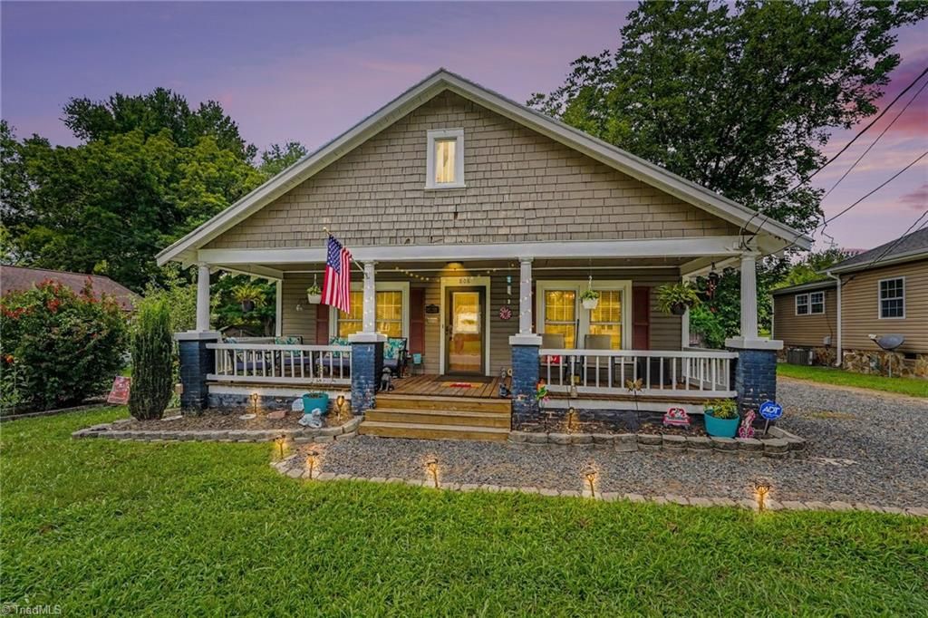808 Barnes Street, Reidsville, NC 27320