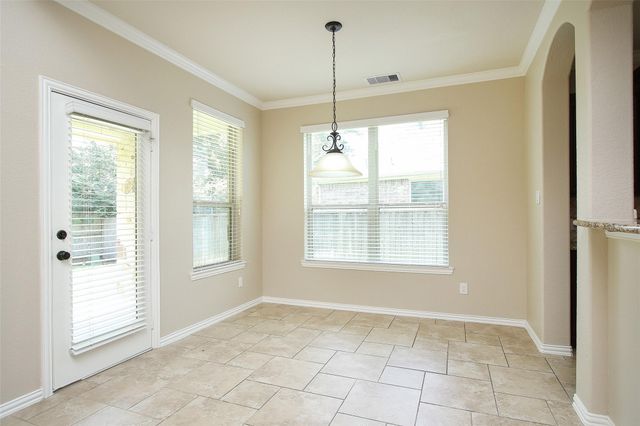 162 Hearthshire Cir, The Woodlands, TX 77354