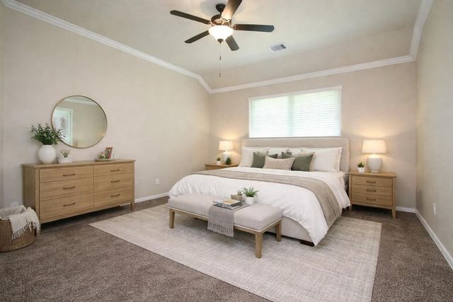 162 Hearthshire Cir, The Woodlands, TX 77354