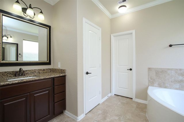 162 Hearthshire Cir, The Woodlands, TX 77354