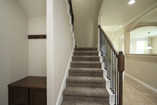 162 Hearthshire Cir, The Woodlands, TX 77354