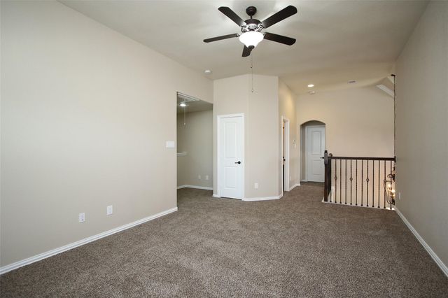 162 Hearthshire Cir, The Woodlands, TX 77354