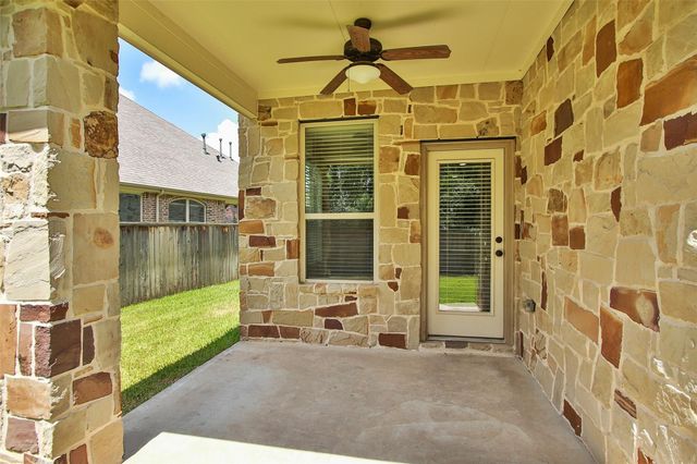 162 Hearthshire Cir, The Woodlands, TX 77354