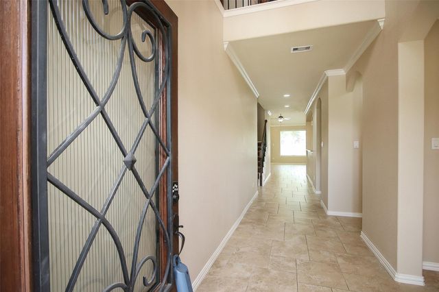 162 Hearthshire Cir, The Woodlands, TX 77354