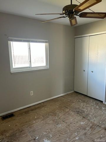 16317 Terrace Drive, Roseville, MI 48066