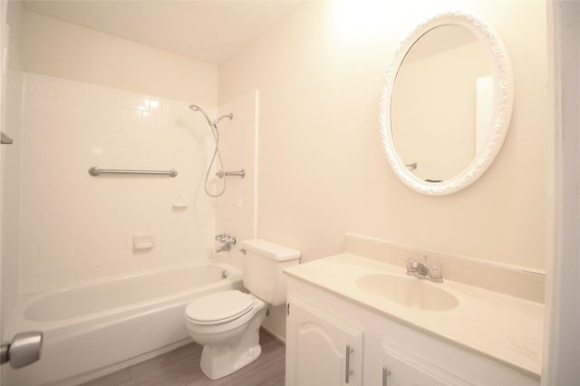 5327 Karenbeth Drive Drive, Houston, TX 77084