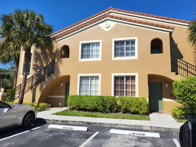 8070 N Nob Hill Rd 208, Tamarac, FL 33321