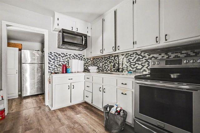 2505 LAKEVIEW STREET, Lakeland, FL 33801