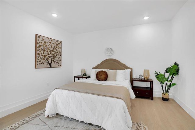 1953 Glenmore Dr, Olivehurst, CA 95961