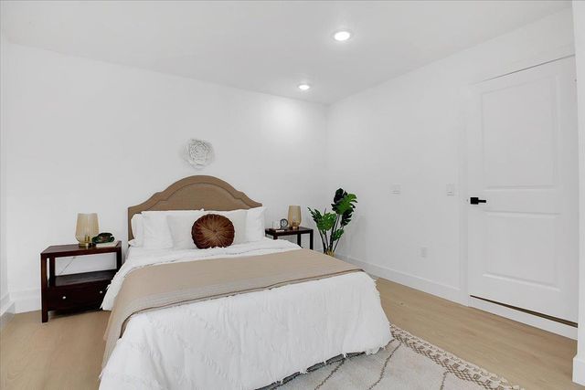 1953 Glenmore Dr, Olivehurst, CA 95961