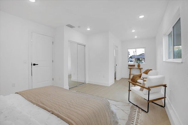 1953 Glenmore Dr, Olivehurst, CA 95961