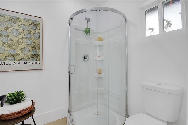 1953 Glenmore Dr, Olivehurst, CA 95961