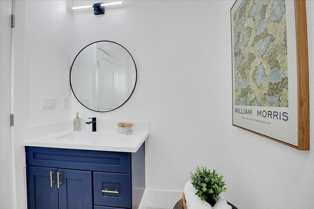 1953 Glenmore Dr, Olivehurst, CA 95961