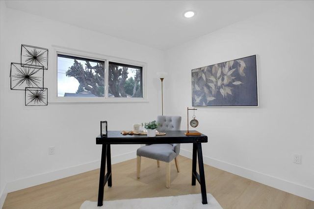 1953 Glenmore Dr, Olivehurst, CA 95961