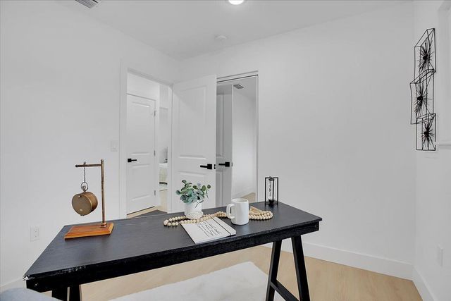 1953 Glenmore Dr, Olivehurst, CA 95961