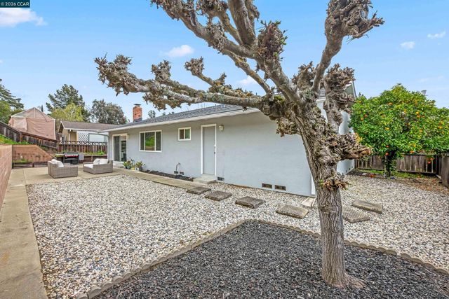 274 Fernwood Dr, Pleasant Hill, CA 94523
