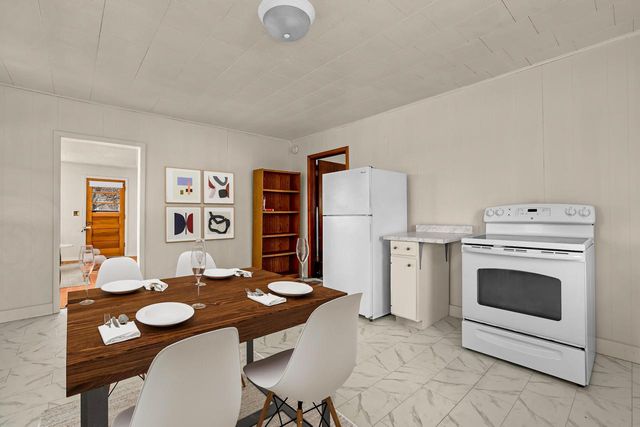 1240 Browns LANE, Dakota, MN 55925